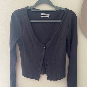 Urban Outfitters L cropped button up sweater